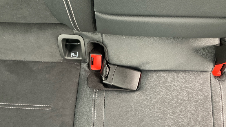 Mercedes-Benz A-Class A250e AMG Line Premium Plus 4dr Auto Saloon